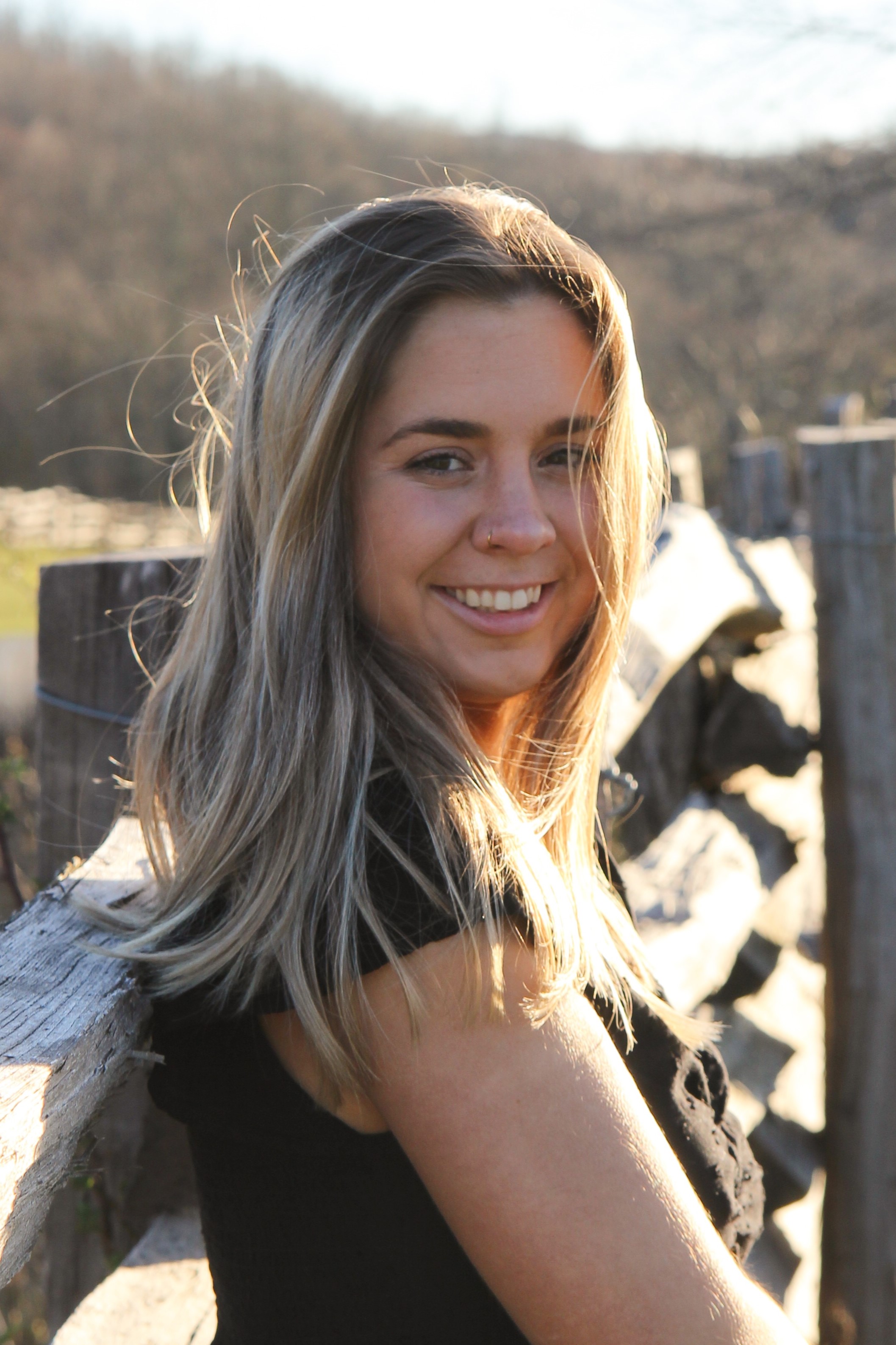 Emma outdoor photo 2
